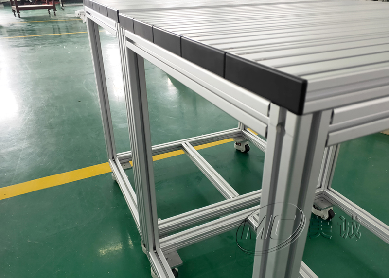 實驗室操作臺，鋁型材框架