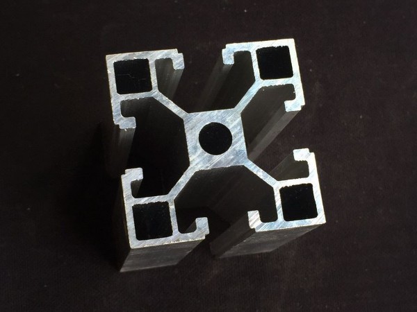 4040鋁材2米能承重多少？