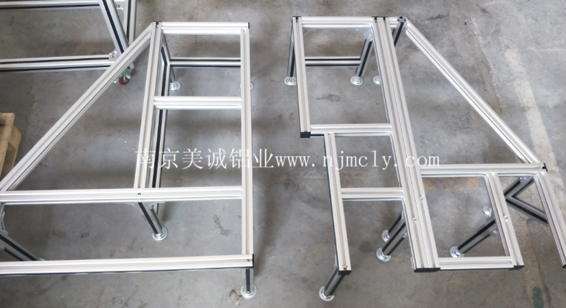 你知道氧化后的工業鋁型材框架優點嗎？02