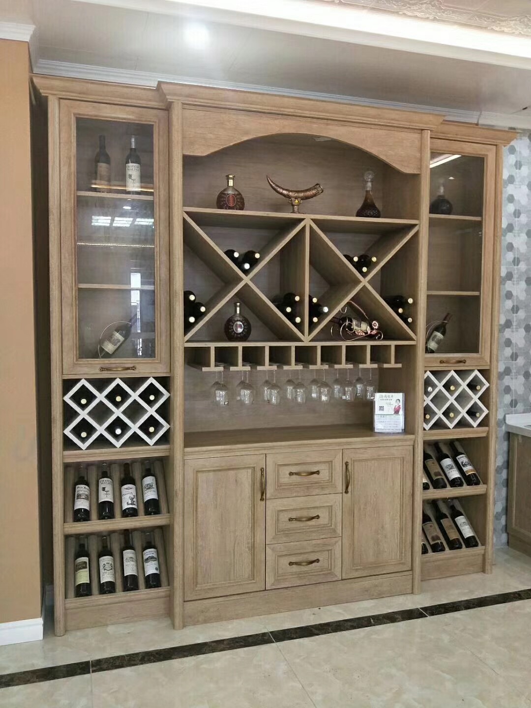 全鋁酒柜-02（風格：簡歐；顏色：黃橡）