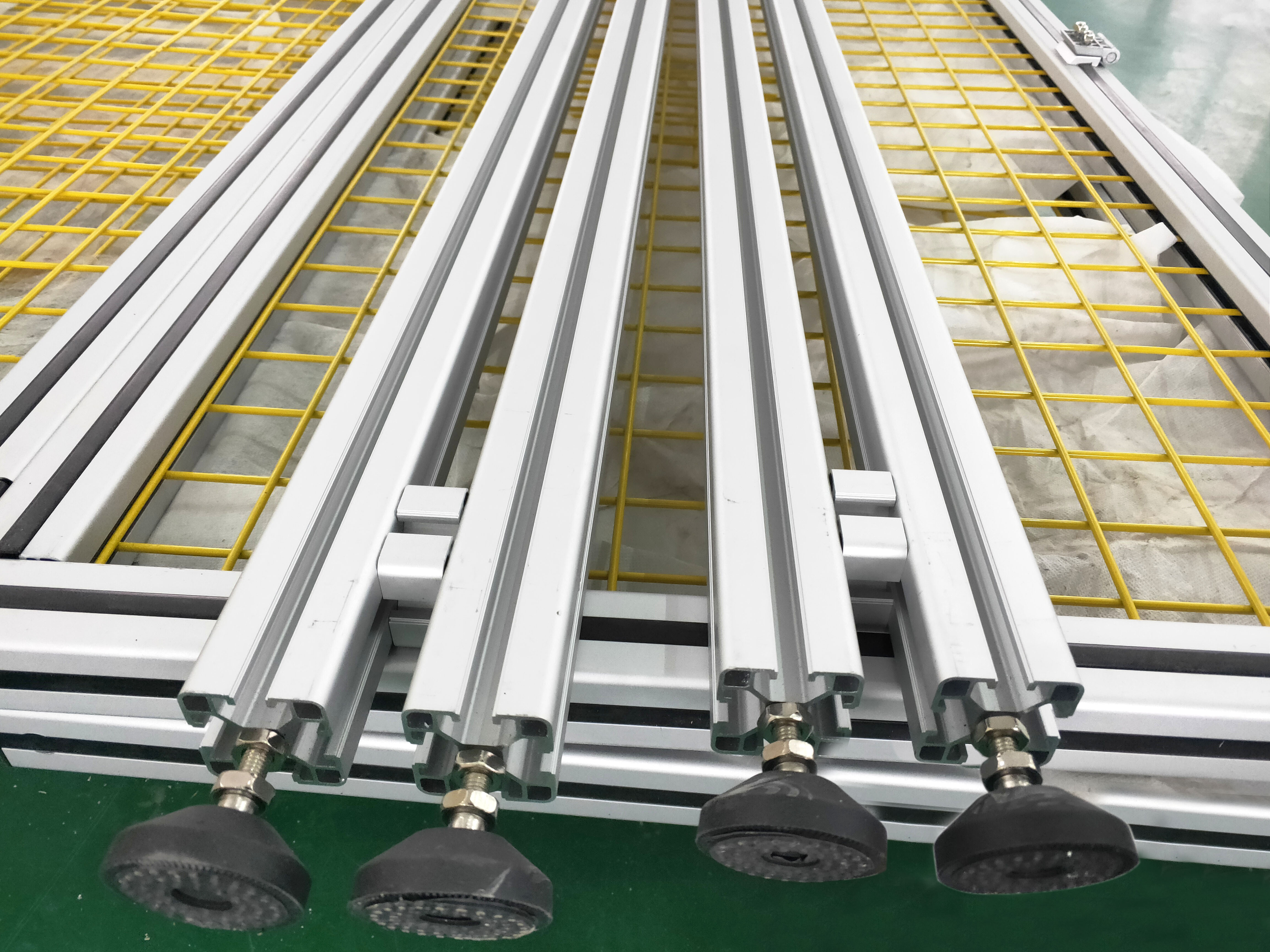 鋁型材的制作流程，南京鋁擠壓廠告訴你