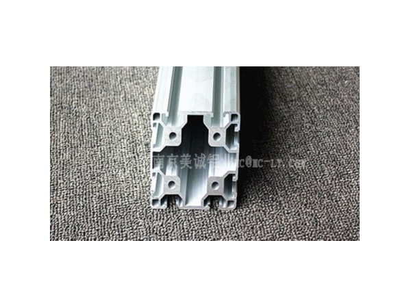 工業鋁型材是熔鑄、擠壓出來的嗎？