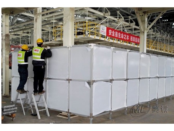 做防護圍欄為什么要選工業鋁型材？